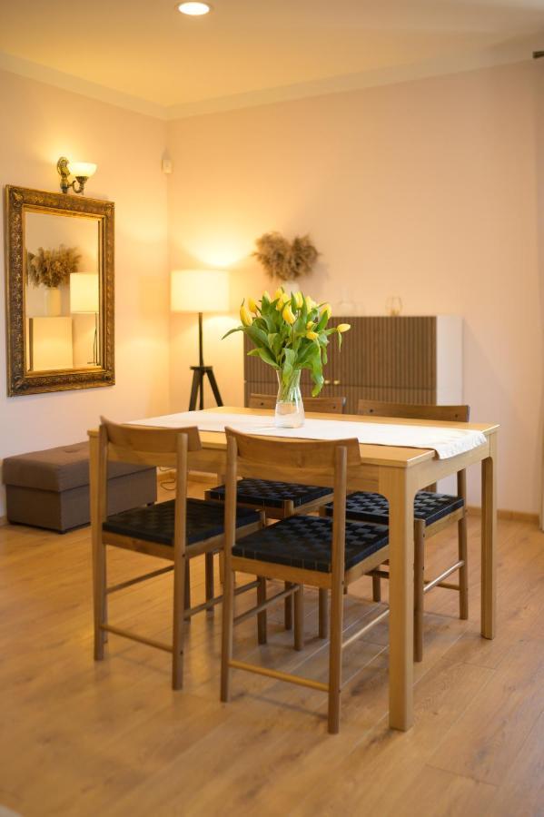 Apartament Oskar คาร์ปัตซ์ ภายนอก รูปภาพ